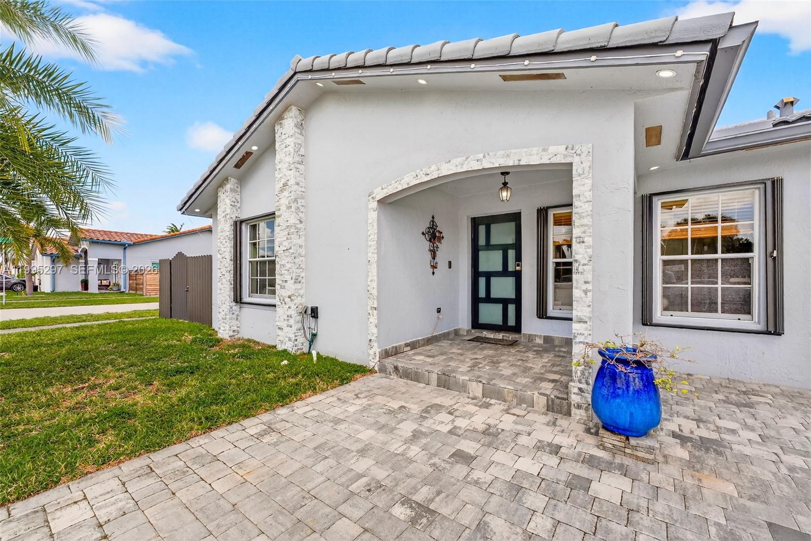 MAYTE SUB - Residential