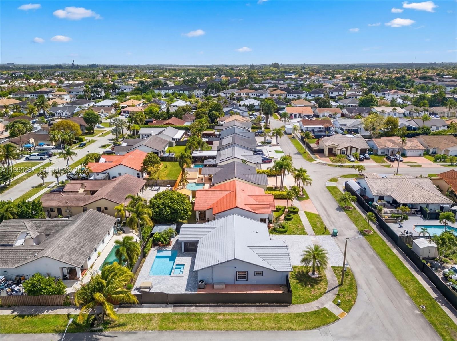 MAYTE SUB - Residential