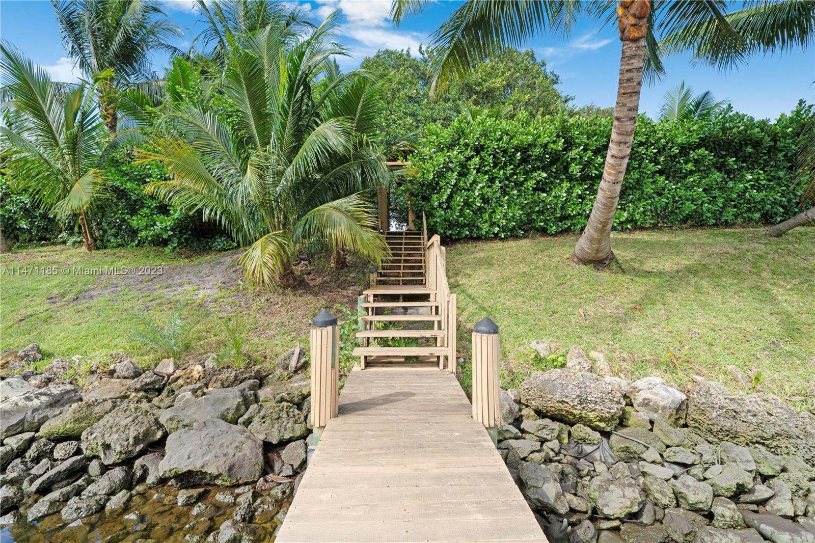 PALM BEACH FARMS CO 10 - Residential