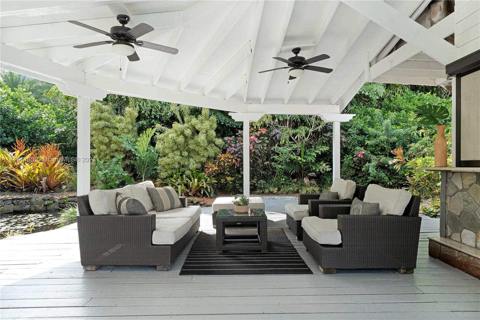 PALM BEACH FARMS CO 10 - Residential