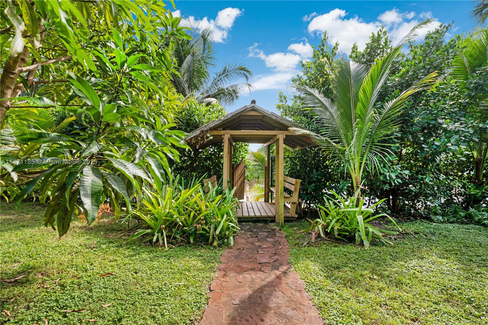 PALM BEACH FARMS CO 10 - Residential