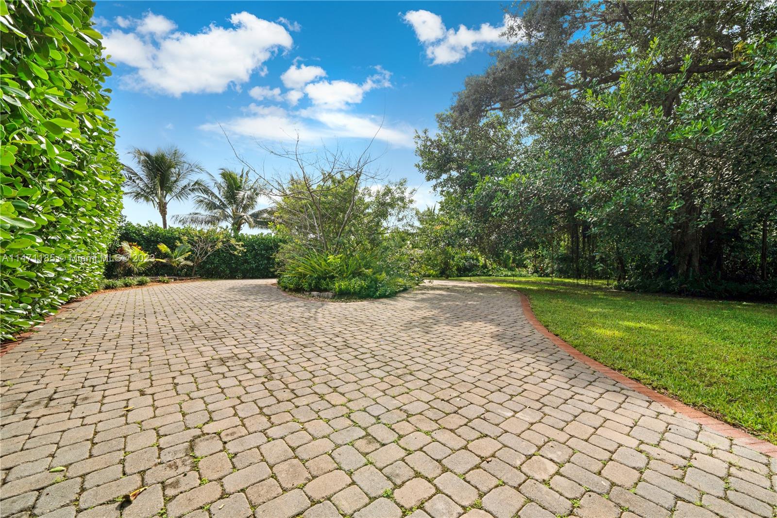 PALM BEACH FARMS CO 10 - Residential