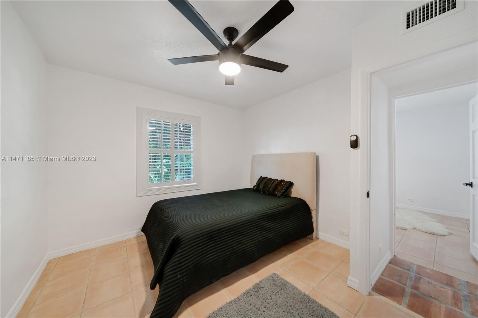 PALM BEACH FARMS CO 10 - Residential