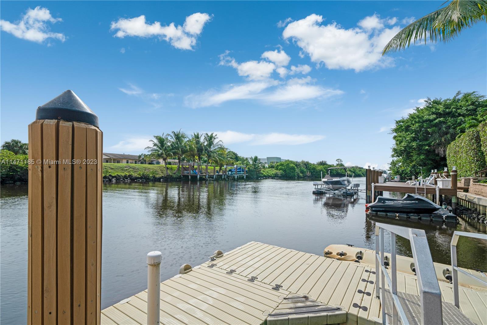 PALM BEACH FARMS CO 10 - Residential