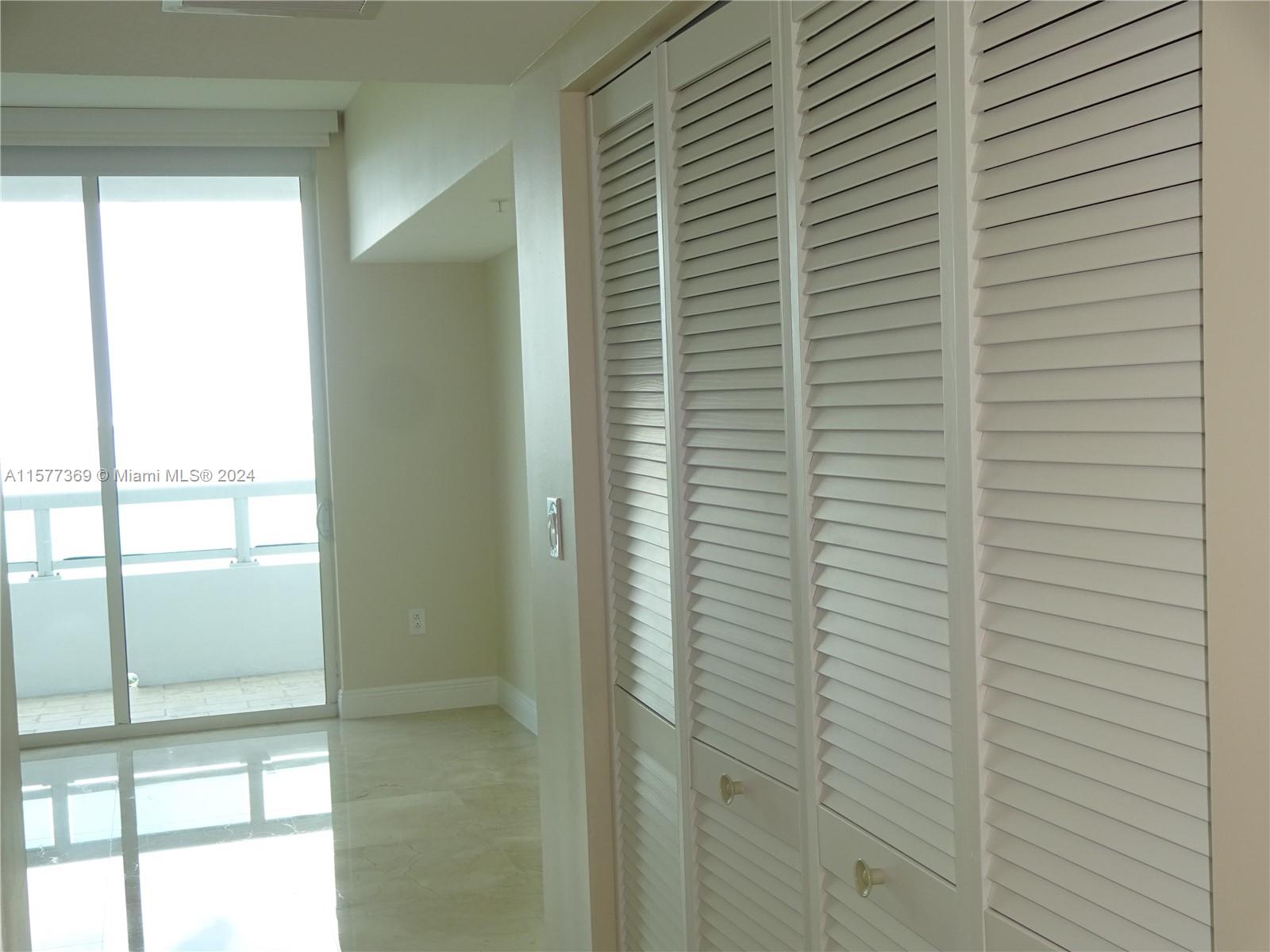 1800 CLUB CONDO - Residential Lease