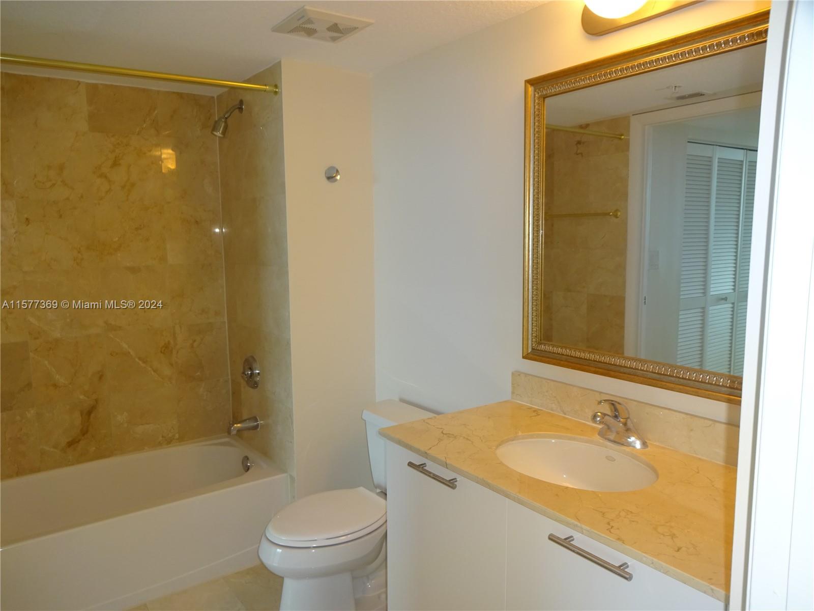 1800 CLUB CONDO - Residential Lease