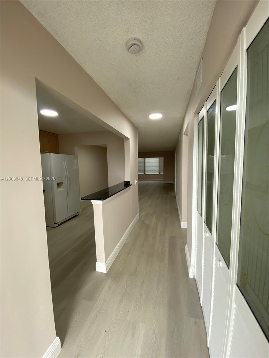 APPLEGREEN CONDO APTS 1 - Residential