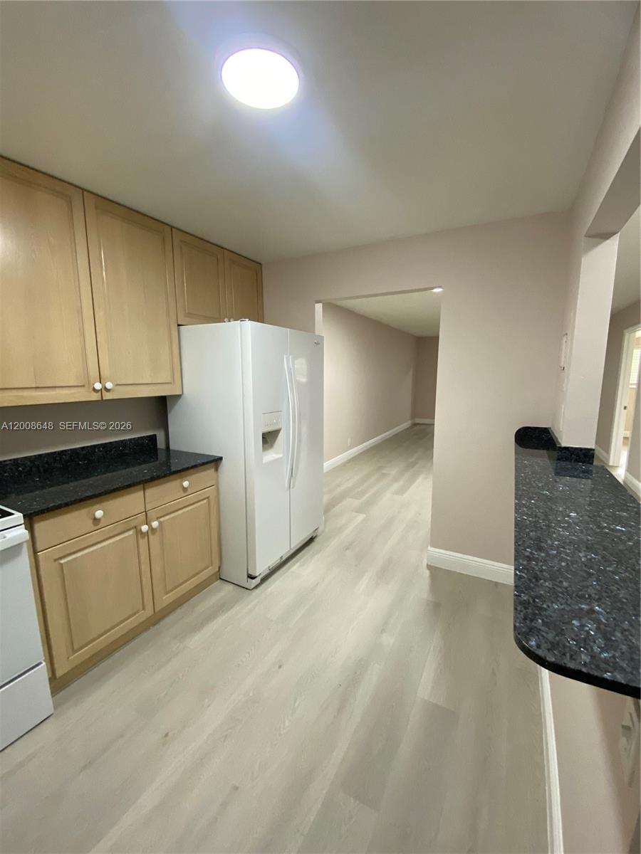 APPLEGREEN CONDO APTS 1 - Residential
