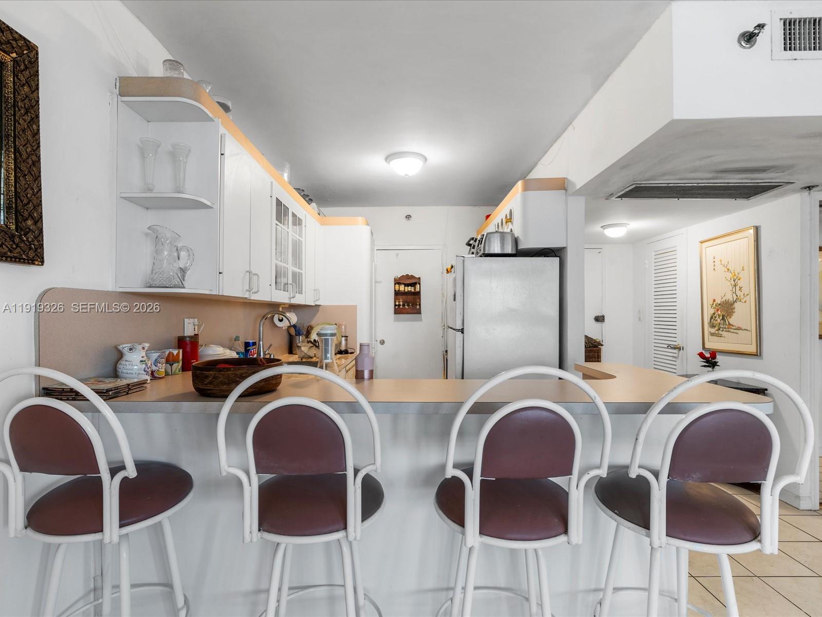 THE DECOPLAGE CONDO - Residential