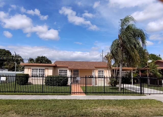 Property for Sale at 10045 Sw 171st St, Miami, Broward County, Florida - Bedrooms: 4 
Bathrooms: 2  - $699,000