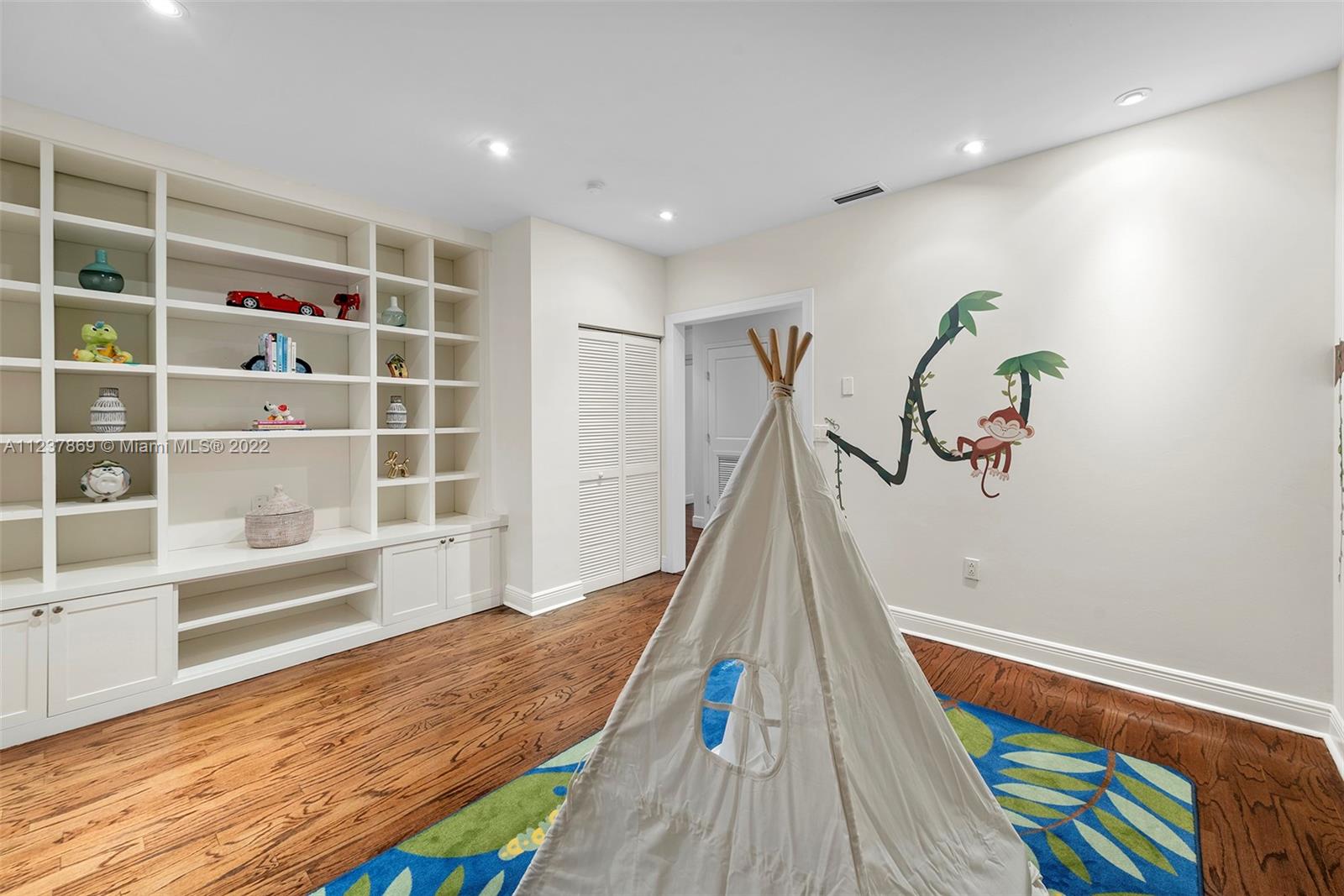 FELIX PARK HOME ACRES - Residential