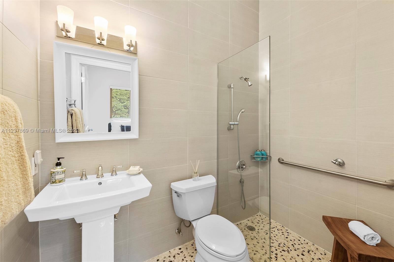 FELIX PARK HOME ACRES - Residential