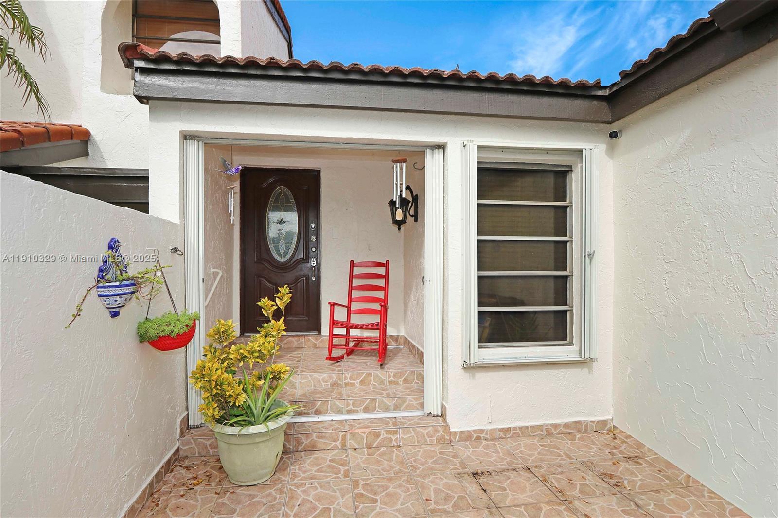 KENLAND COURT - Residential