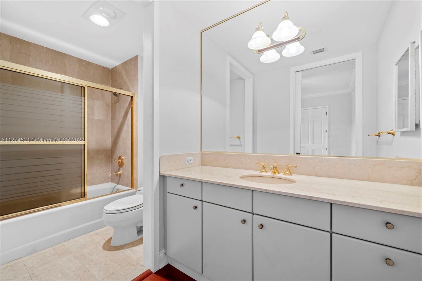 BAYVIEW FISHER ISL NO TWO - Residential Lease