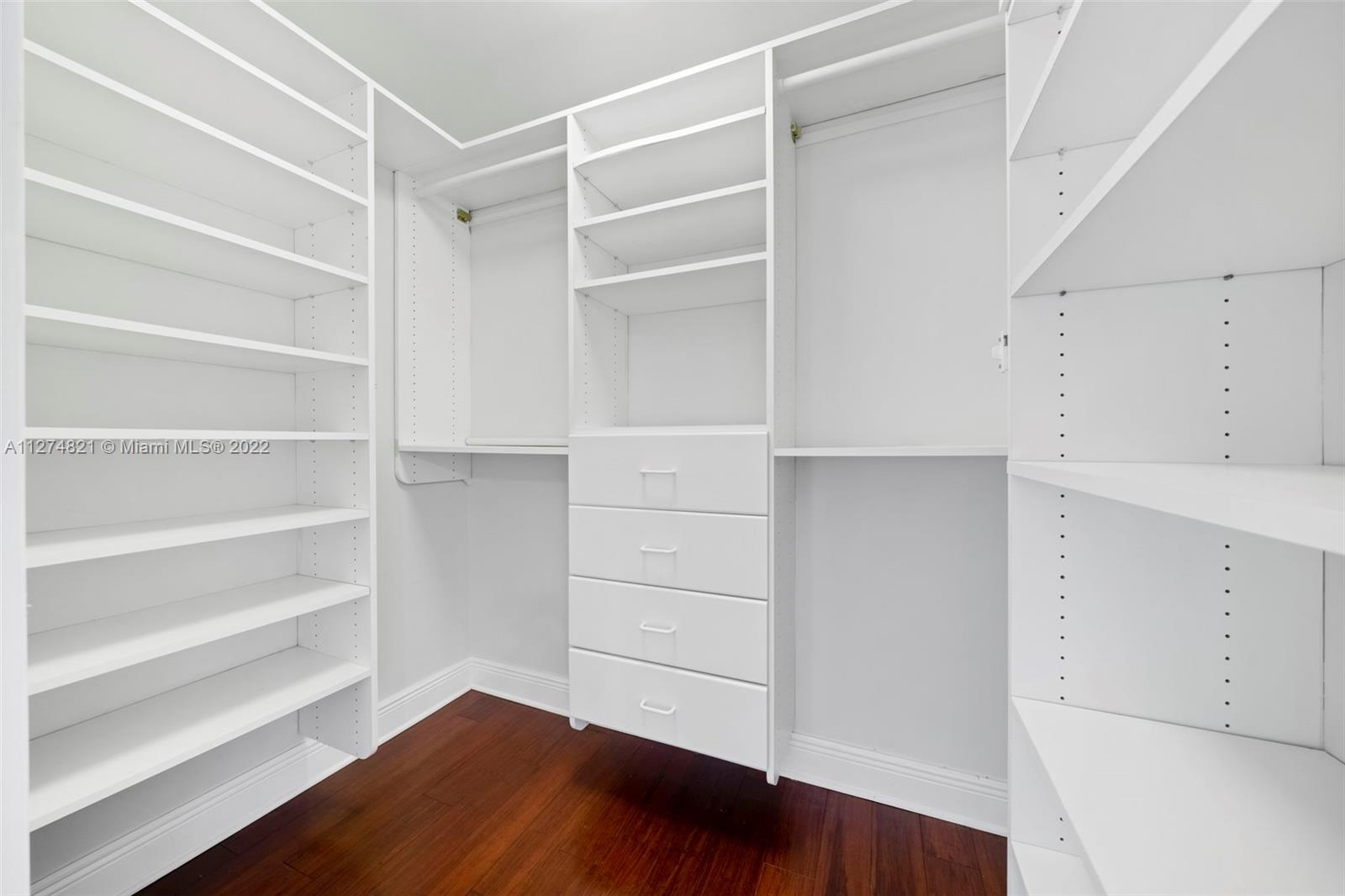 BAYVIEW FISHER ISL NO TWO - Residential Lease