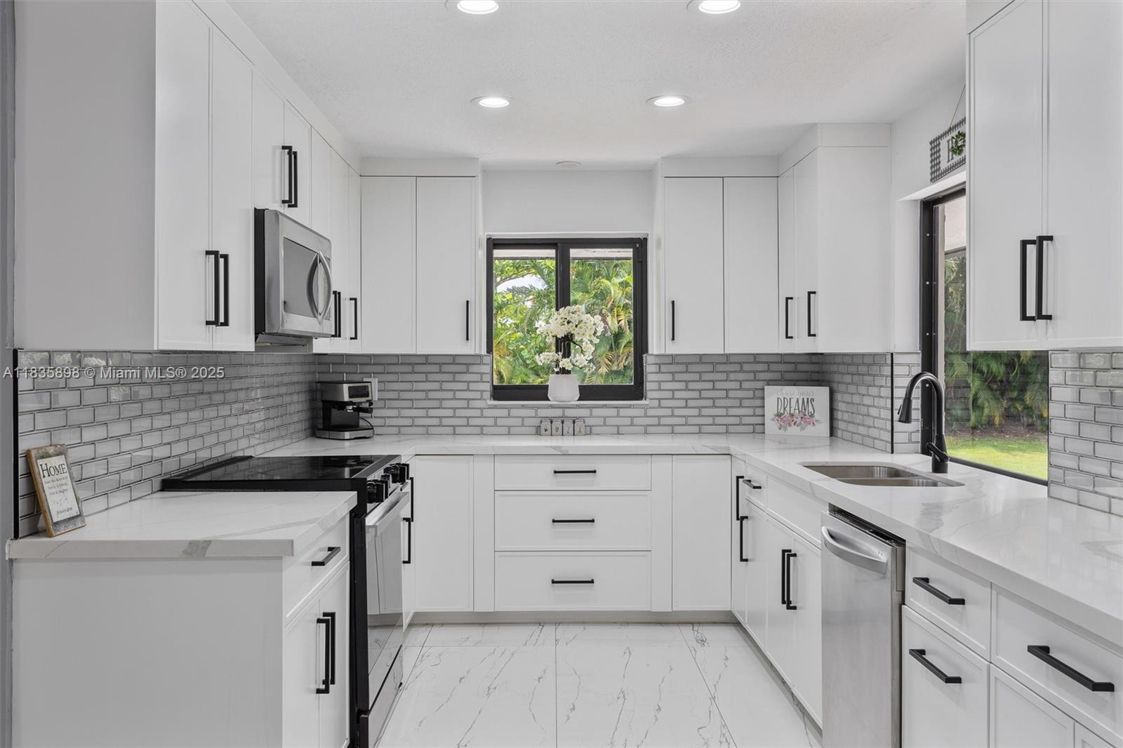 FLA FRUIT LANDS CO SUB NO - Residential