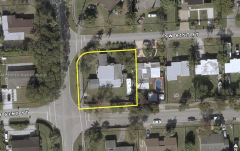 6126 SW 61st St South Miami FL 33143