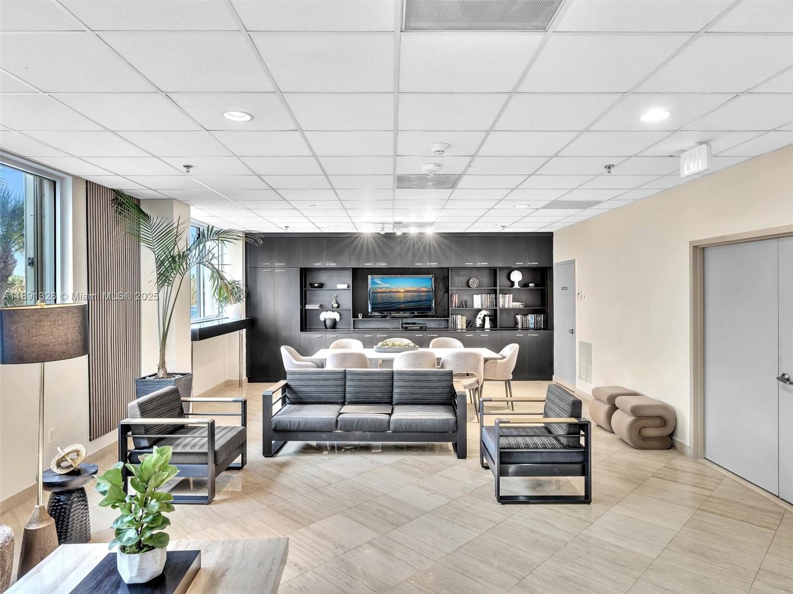 FLORIDA TOWERS CONDO - Residential