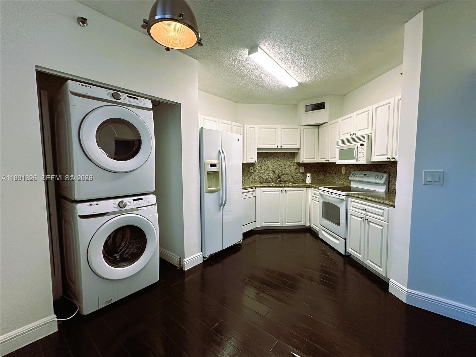 FLORIDA TOWERS CONDO - Residential