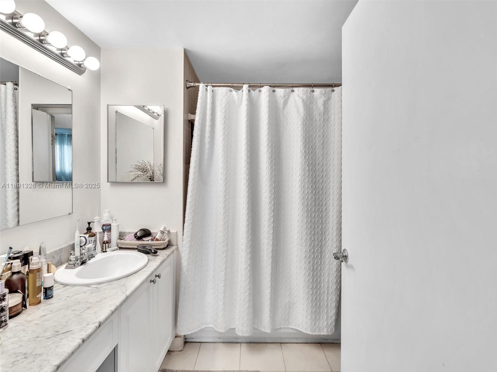 FLORIDA TOWERS CONDO - Residential