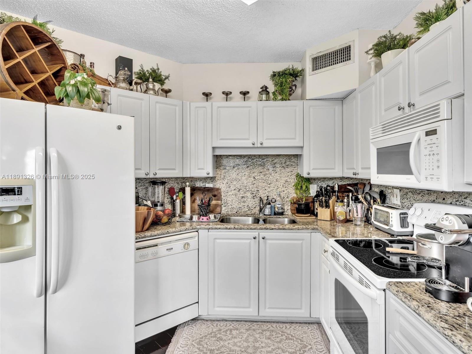 FLORIDA TOWERS CONDO - Residential