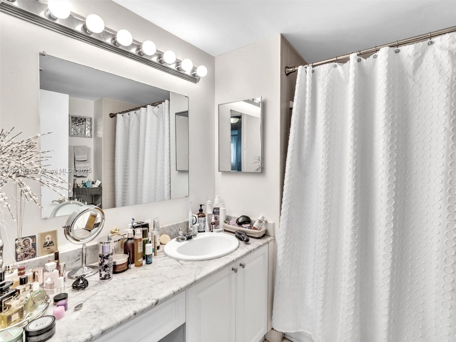 FLORIDA TOWERS CONDO - Residential