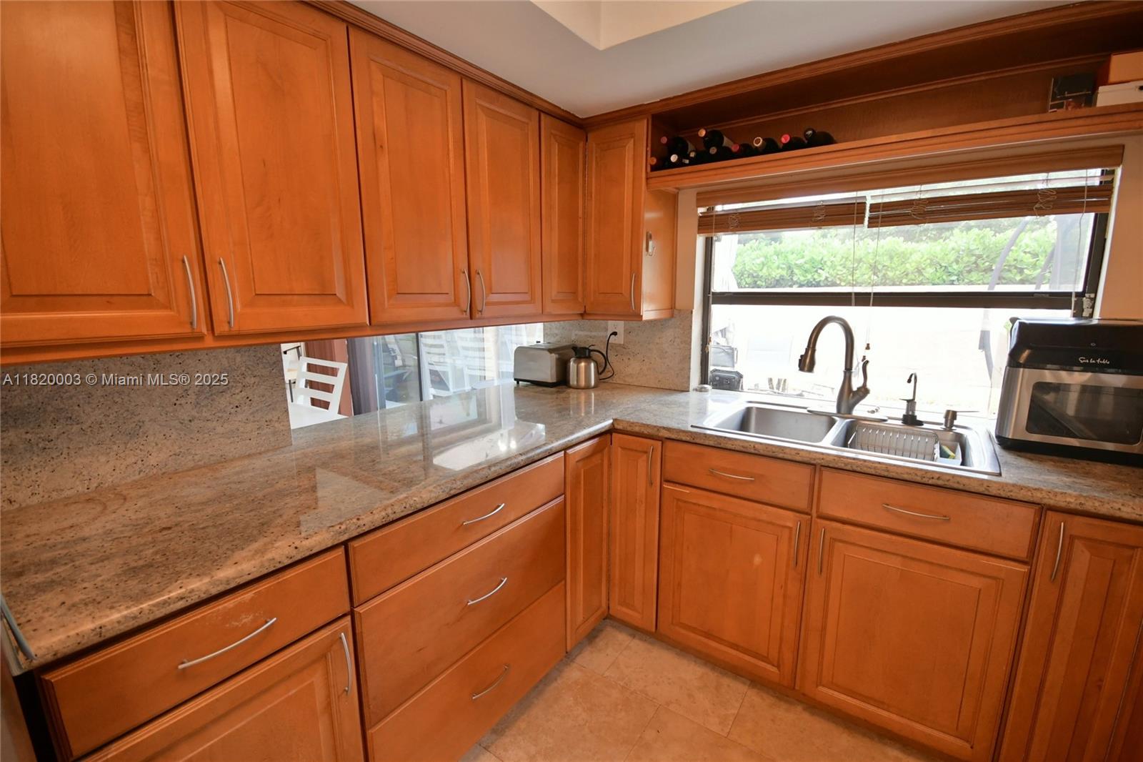 BRIAR LAKE - Residential Lease