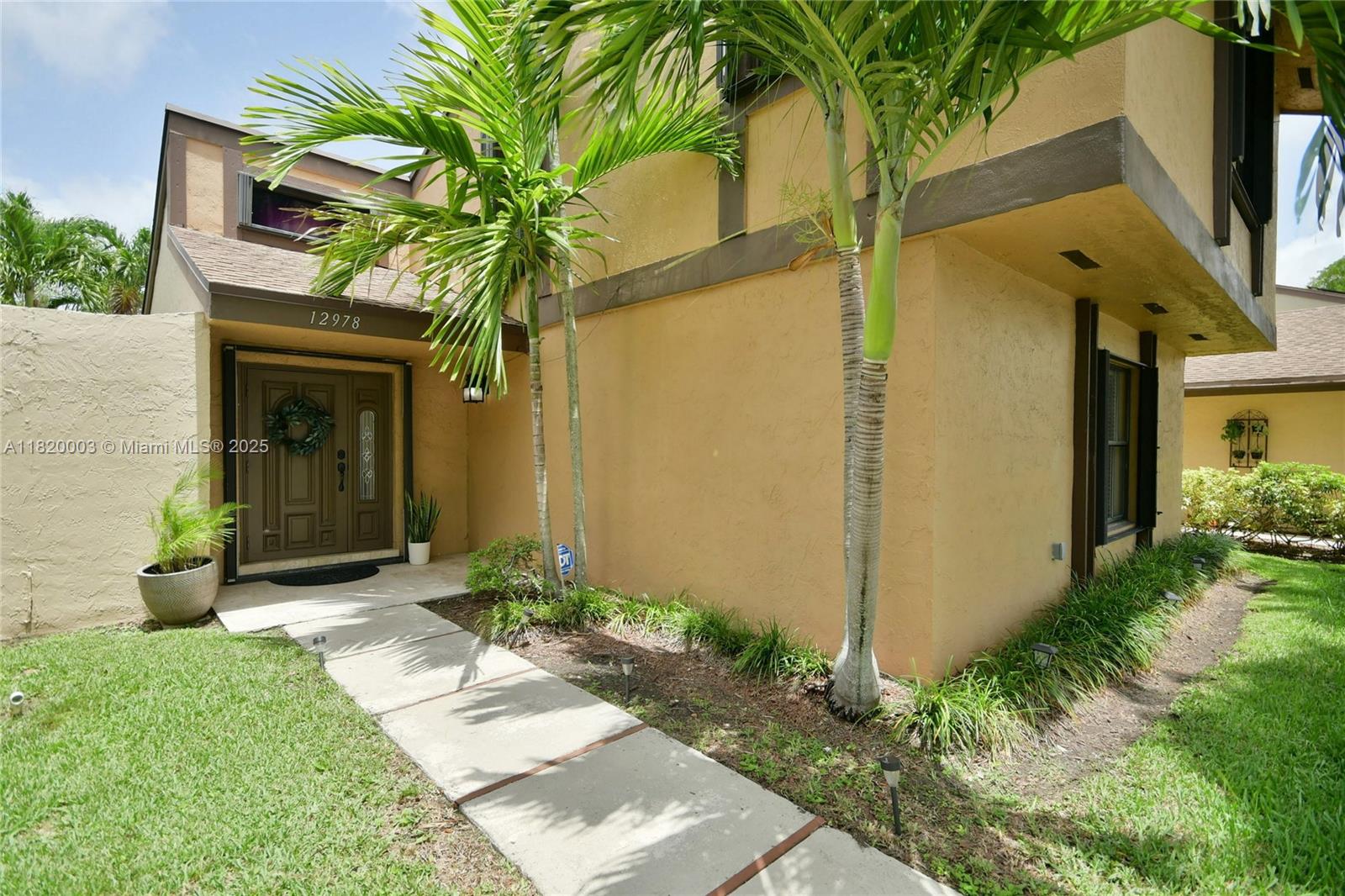 BRIAR LAKE - Residential Lease