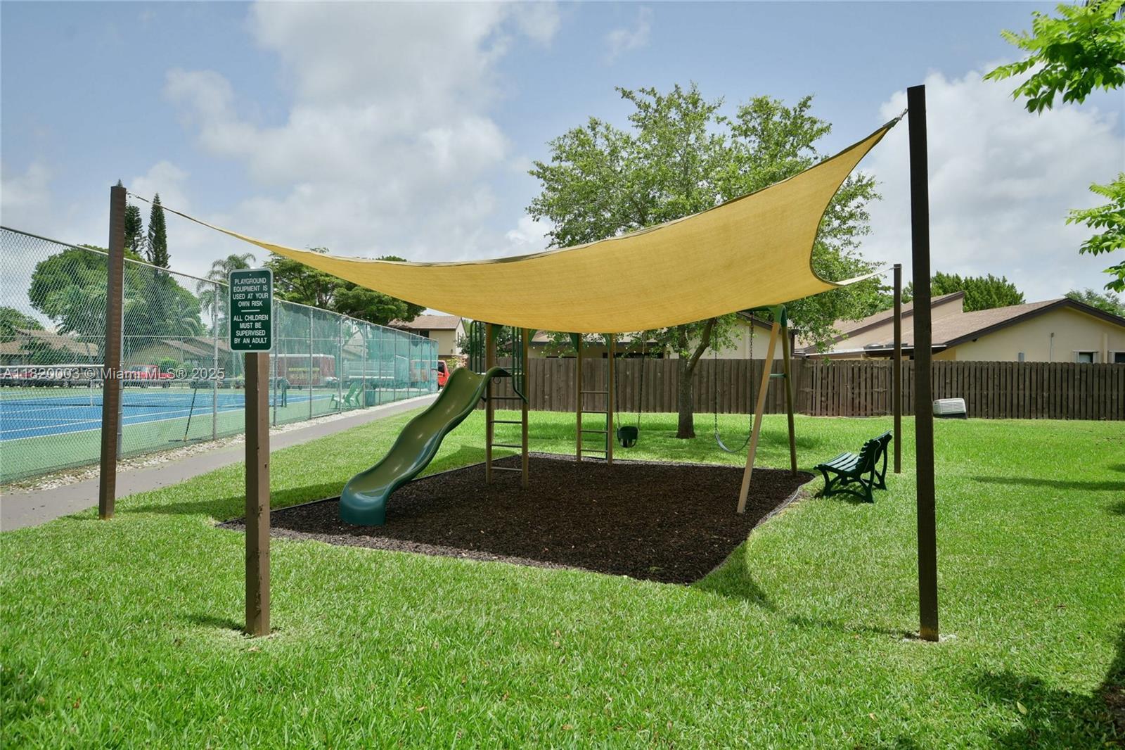 BRIAR LAKE - Residential Lease