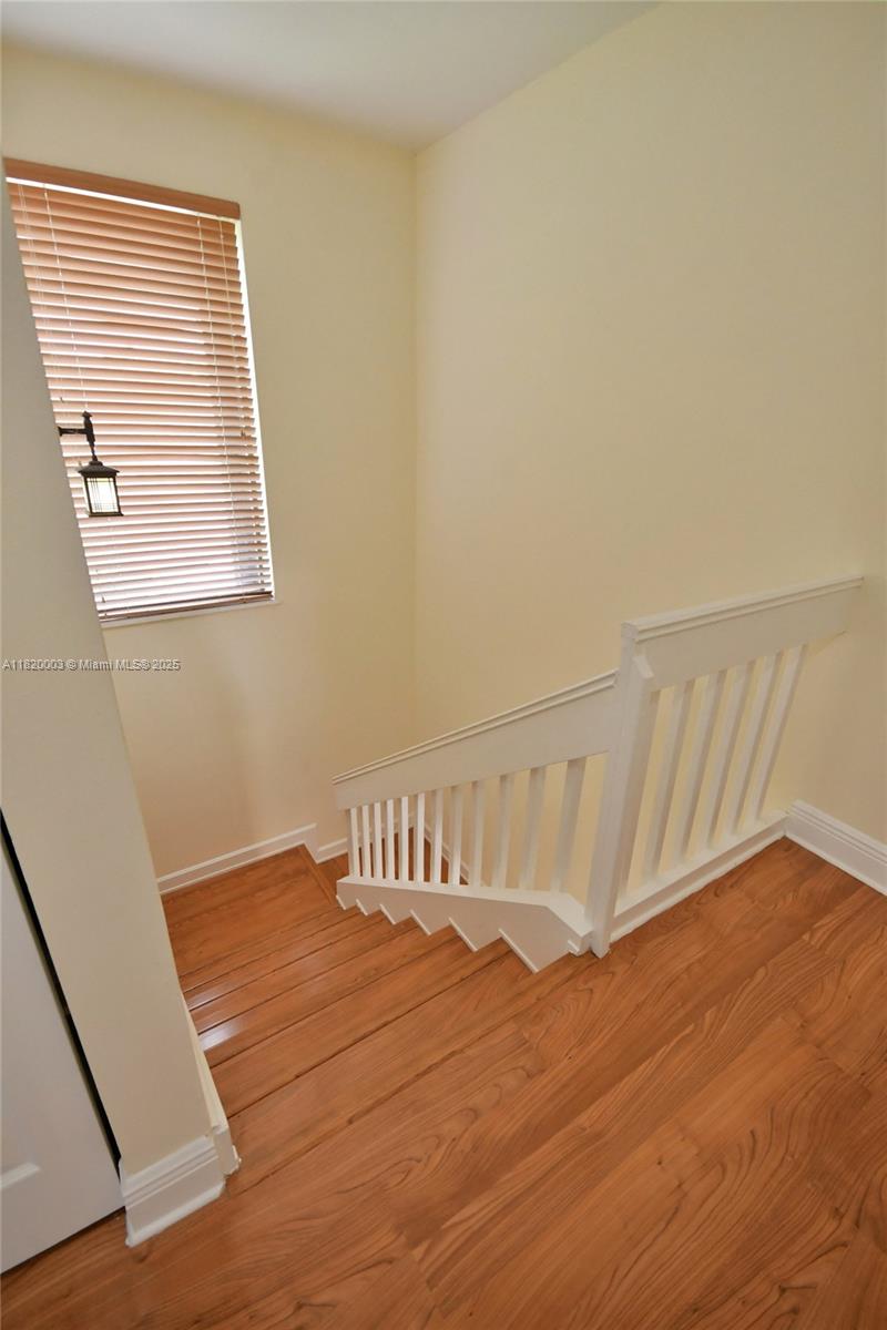 BRIAR LAKE - Residential Lease