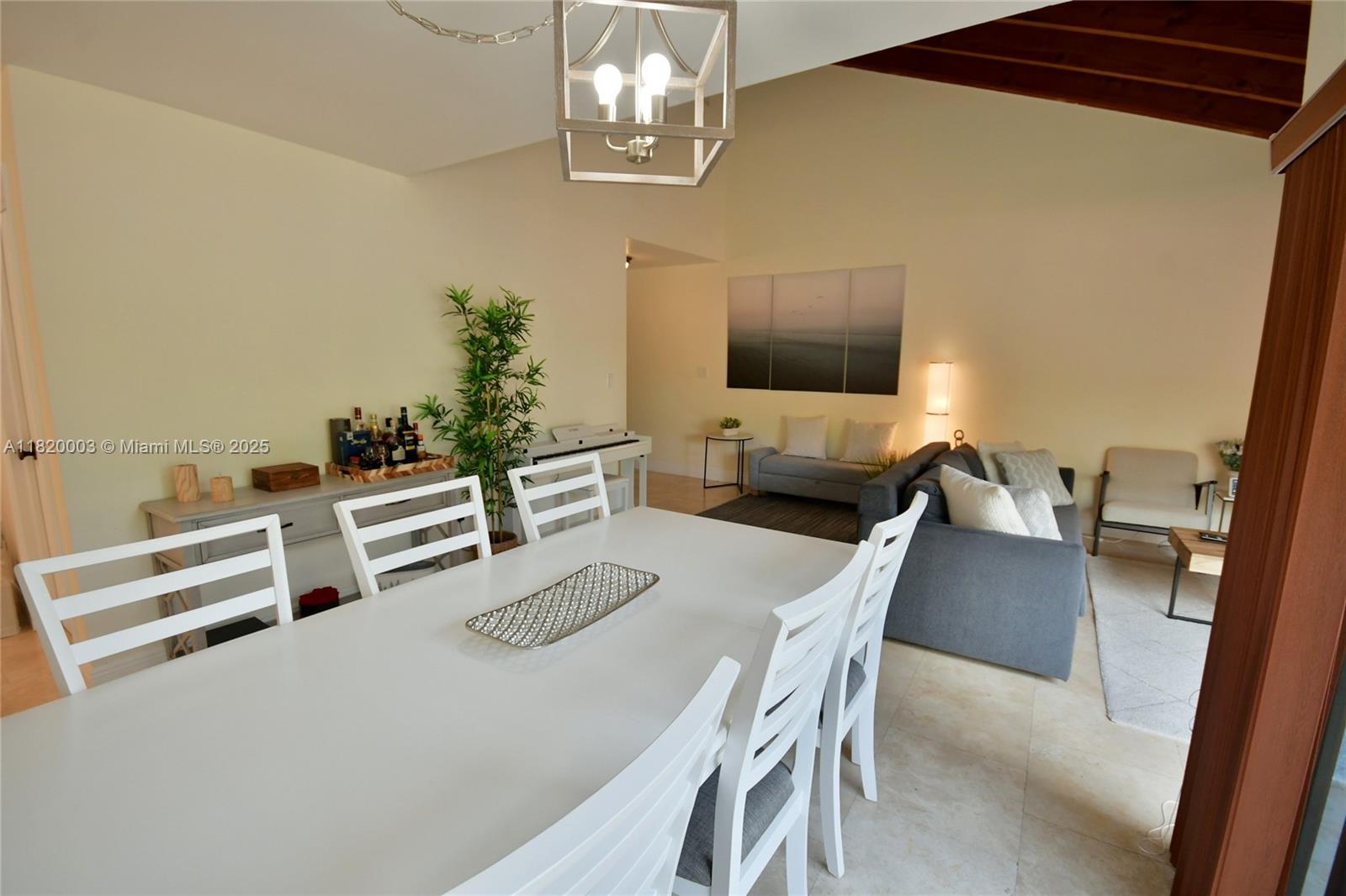 BRIAR LAKE - Residential Lease