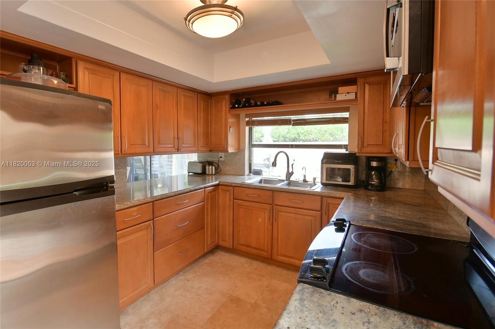 BRIAR LAKE - Residential Lease