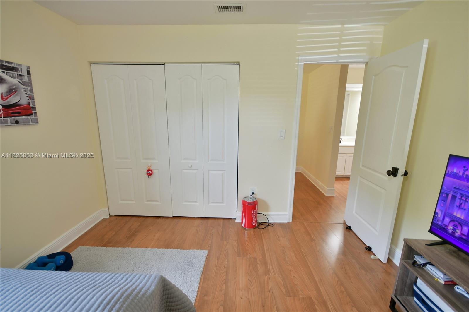 BRIAR LAKE - Residential Lease