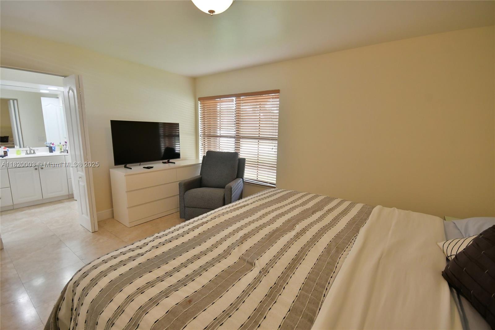 BRIAR LAKE - Residential Lease