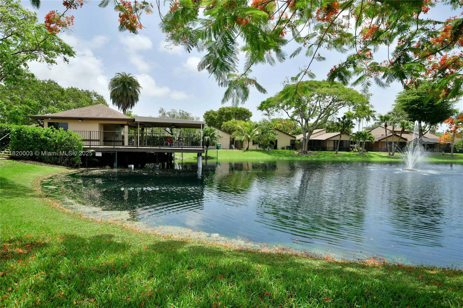 BRIAR LAKE - Residential Lease