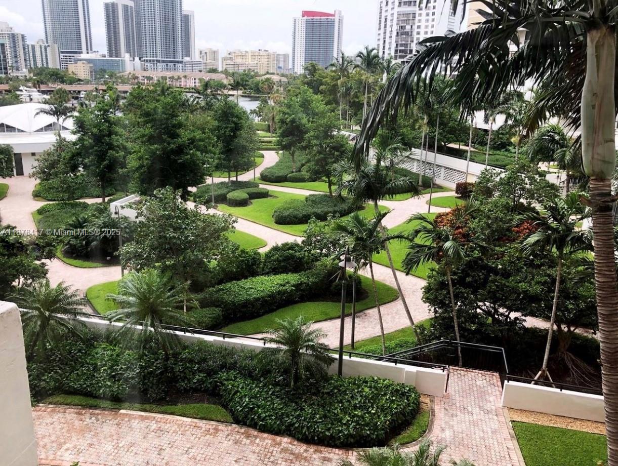 OLYMPUS CONDO PHASE - Residential