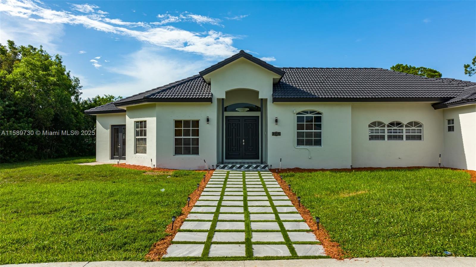 Loxahatchee - Residential