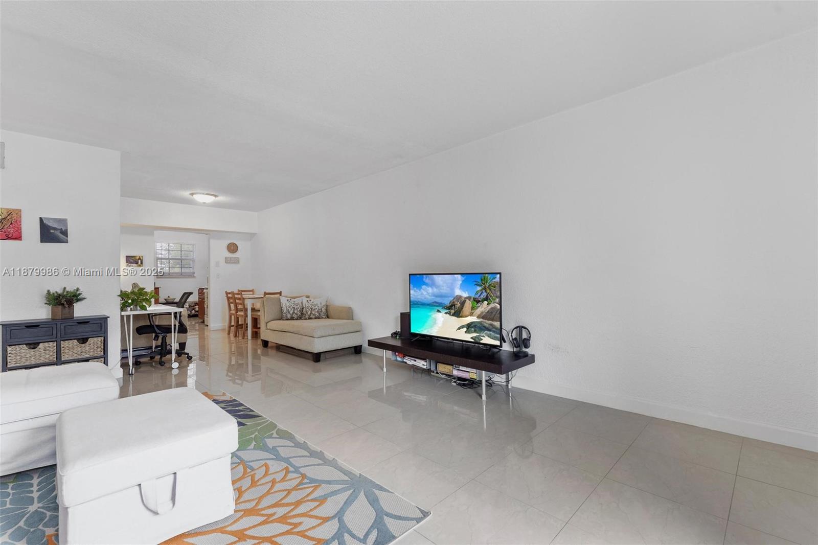 SOUTHERN STAR CONDO - Residential Lease