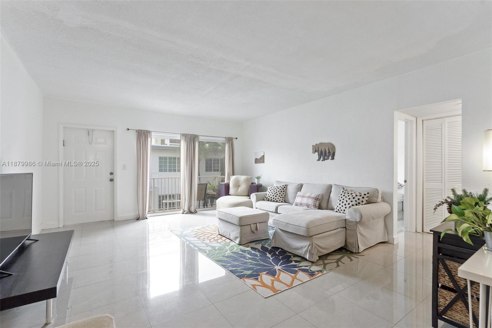 SOUTHERN STAR CONDO - Residential Lease