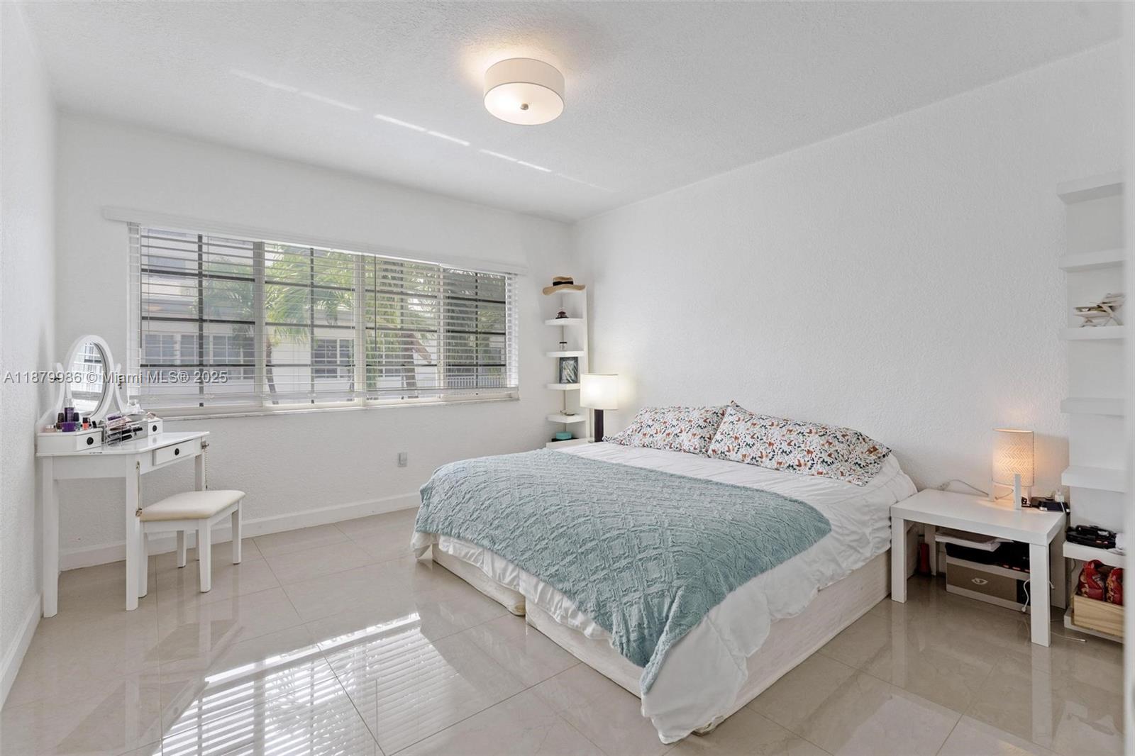 SOUTHERN STAR CONDO - Residential Lease