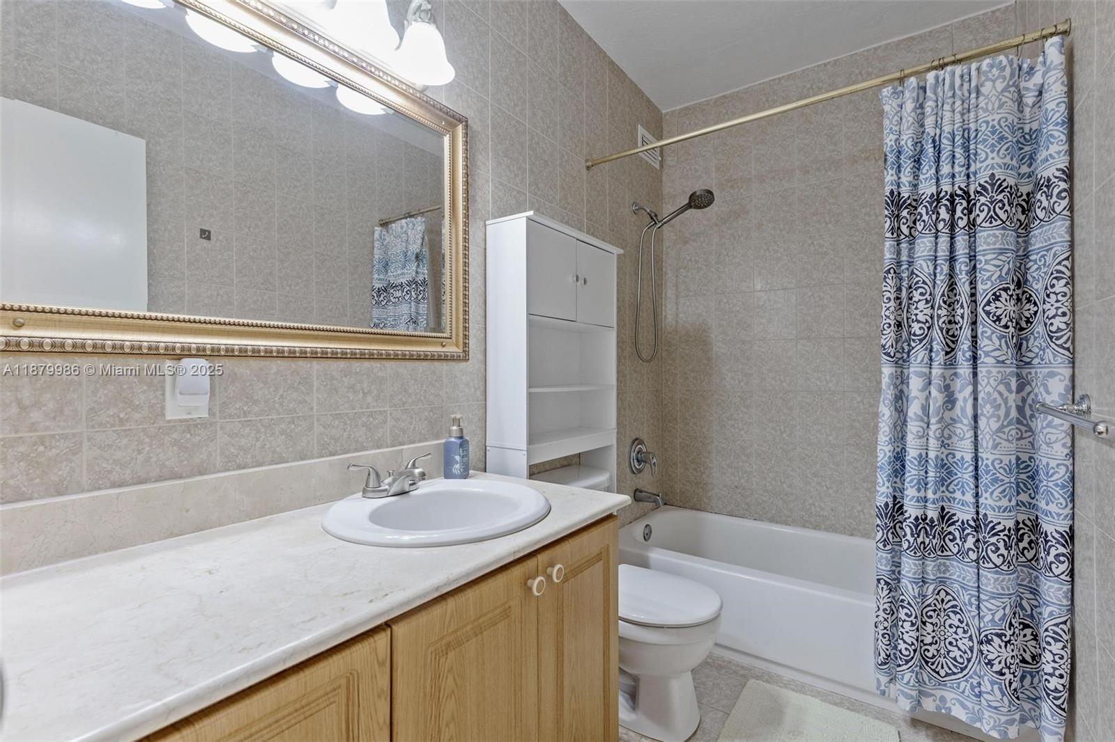 SOUTHERN STAR CONDO - Residential Lease