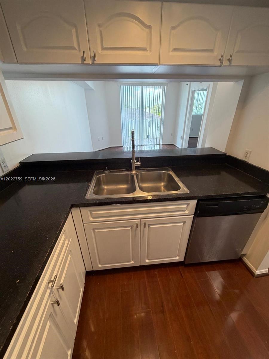 102 SW 6th Ave 305