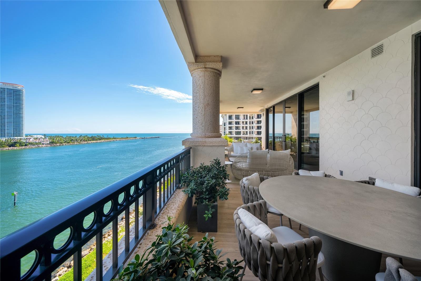 FISHER ISLAND - Residential