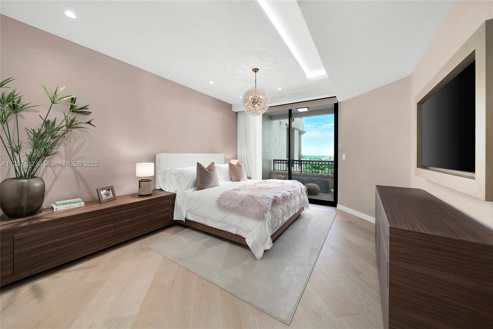FISHER ISLAND - Residential