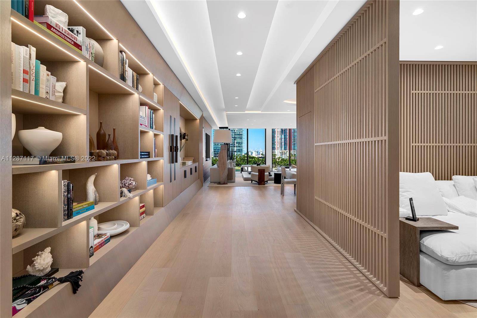 FISHER ISLAND - Residential