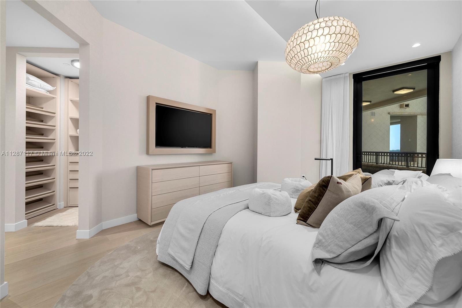 FISHER ISLAND - Residential