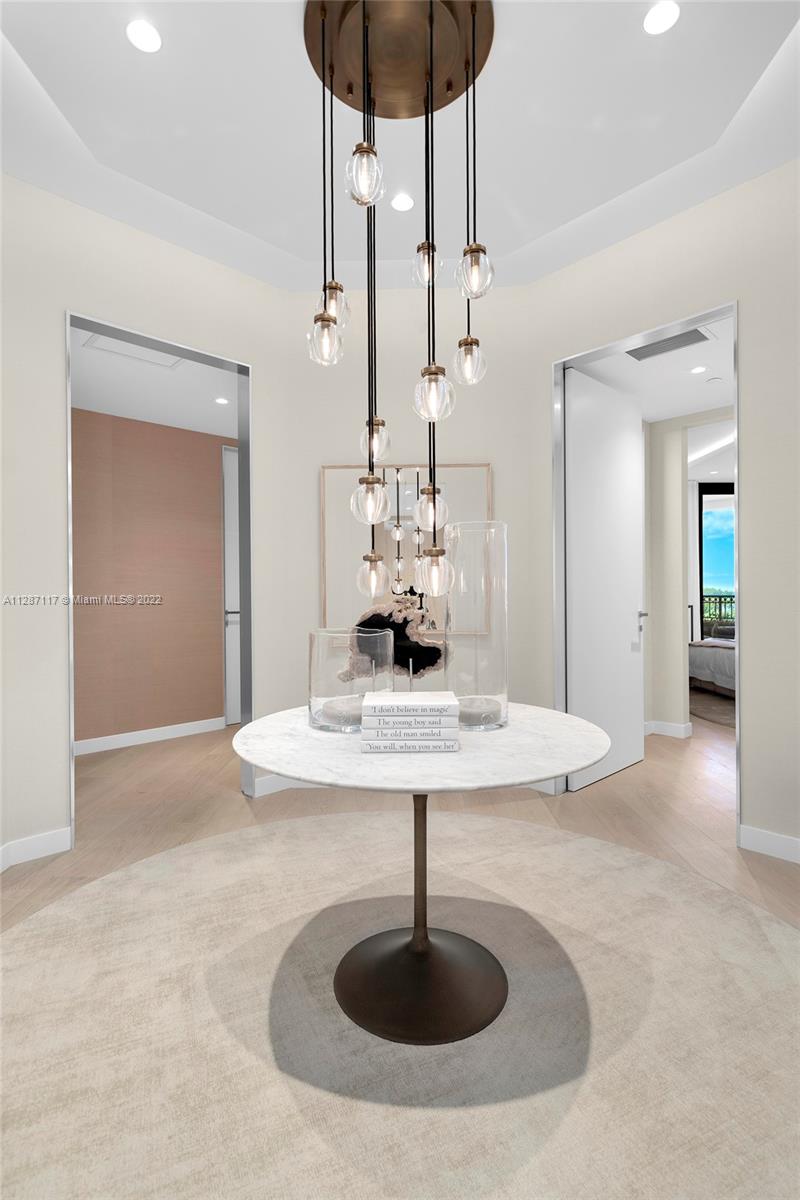 FISHER ISLAND - Residential