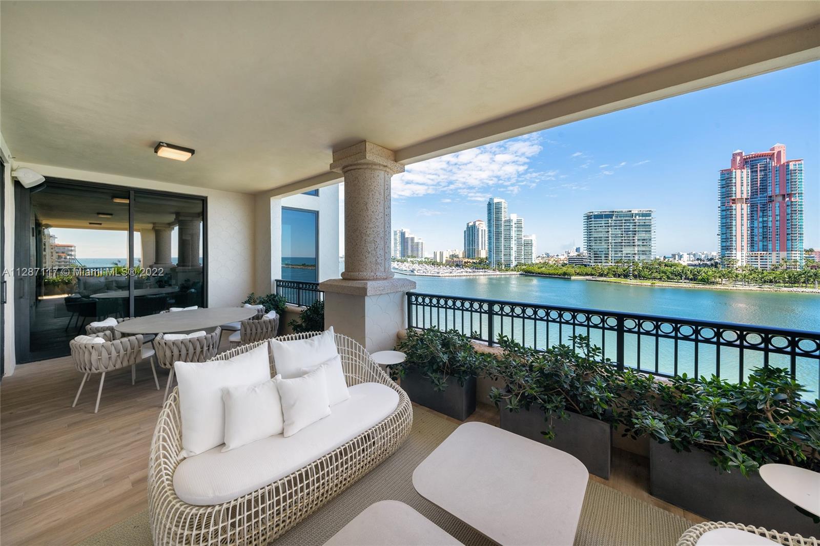 FISHER ISLAND - Residential