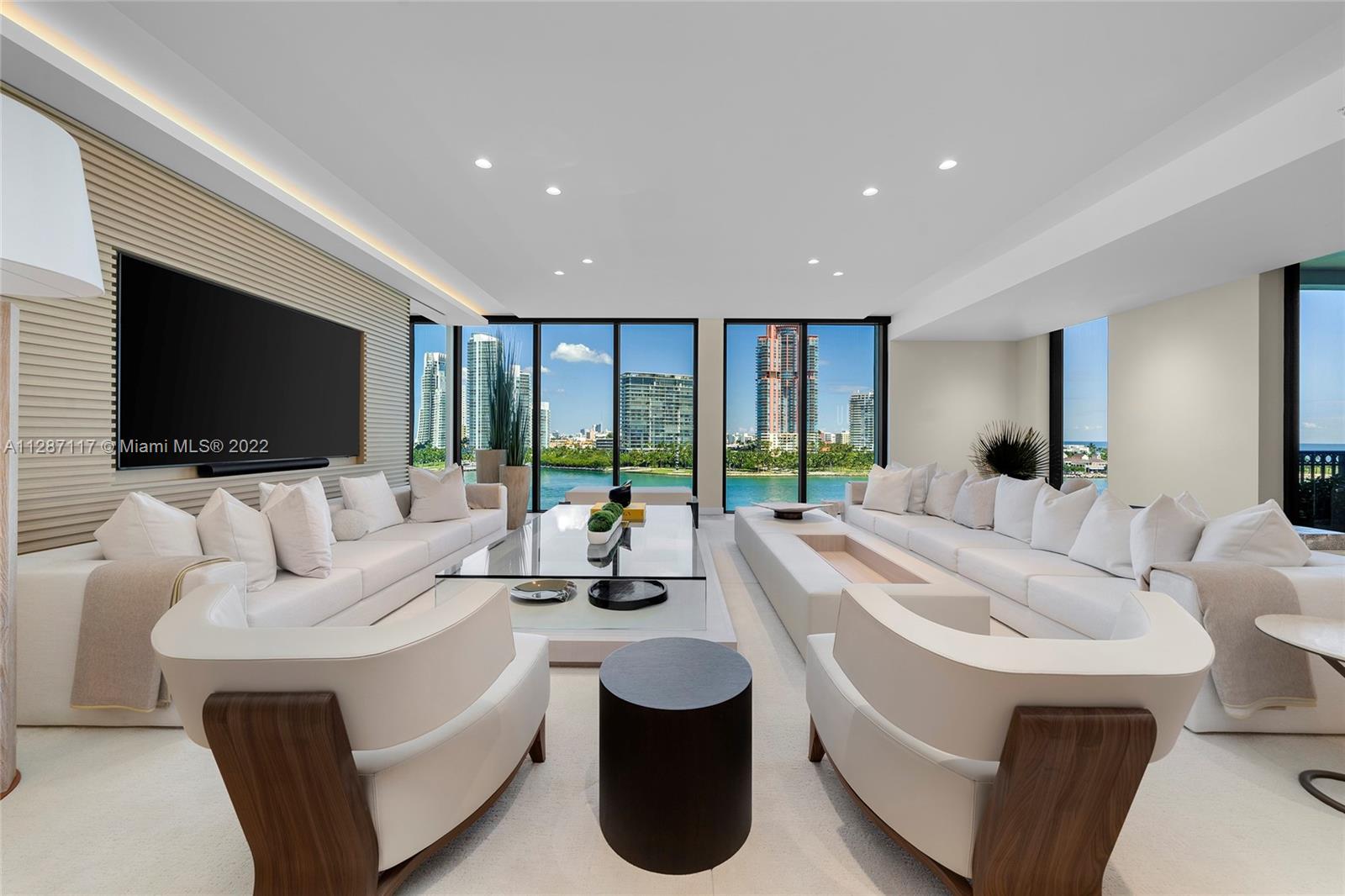 FISHER ISLAND - Residential