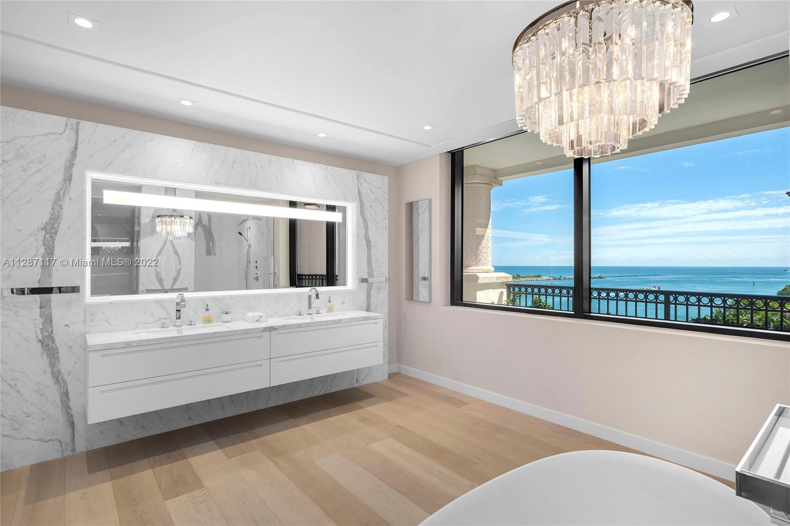 FISHER ISLAND - Residential